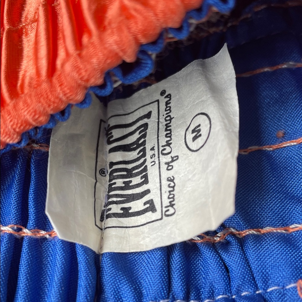 Everlast Authentic Boxing Trunks, worn by former boxer. - Picture 2 of 4